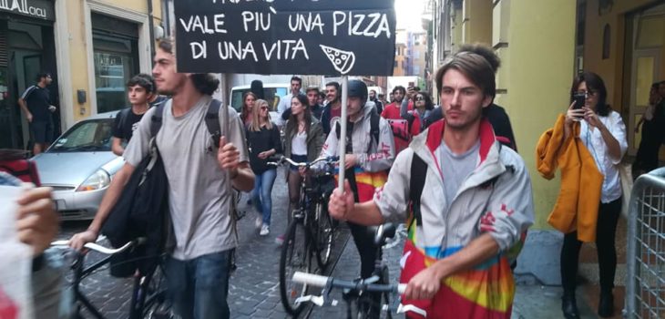sciopero dei ciclofattorini a Bologna